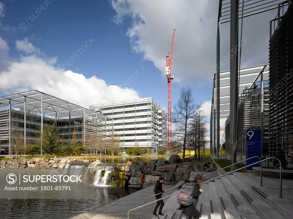 Chiswick Park, London, United Kingdom. Architect Rogers Stirk Harbour + Partners, 2013. Overall view within Chiswick business park.