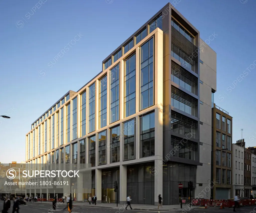 95 Wigmore Street, London, United Kingdom. Architect ORMS Architecture Design, 2013. Overall exterior view.