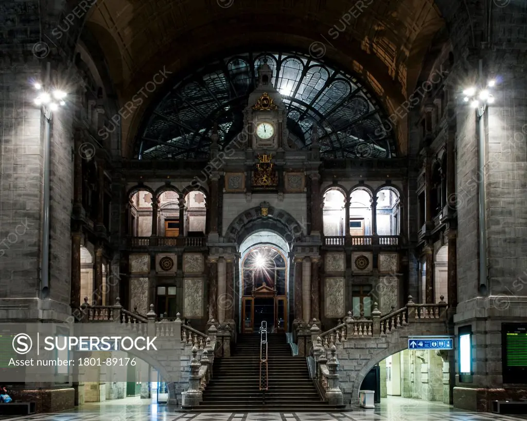 Antwerpen-Centraal Station, Antwerp, Belgium. Architect Louis Delacenserie, 1905. Foyer with staircase.