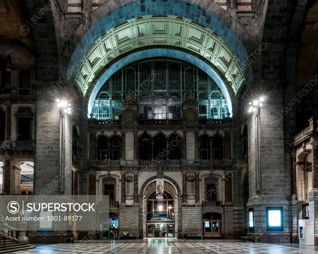 Antwerpen-Centraal Station, Antwerp, Belgium. Architect Louis Delacenserie, 1905. Foyer.
