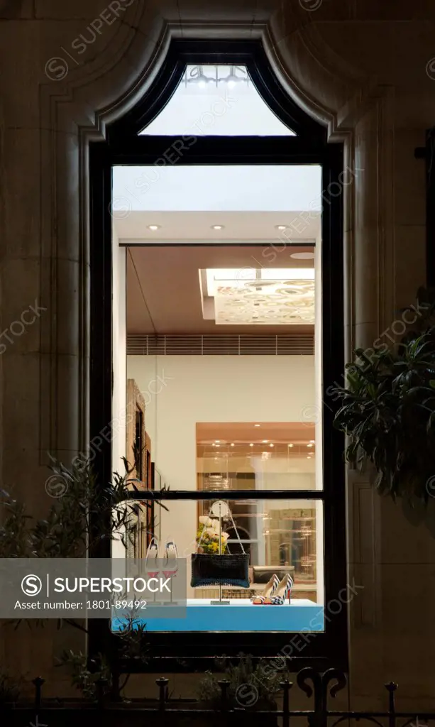 Christian Louboutin, Mount Street, London, United Kingdom. Architect: n/a, 2014. Window view.