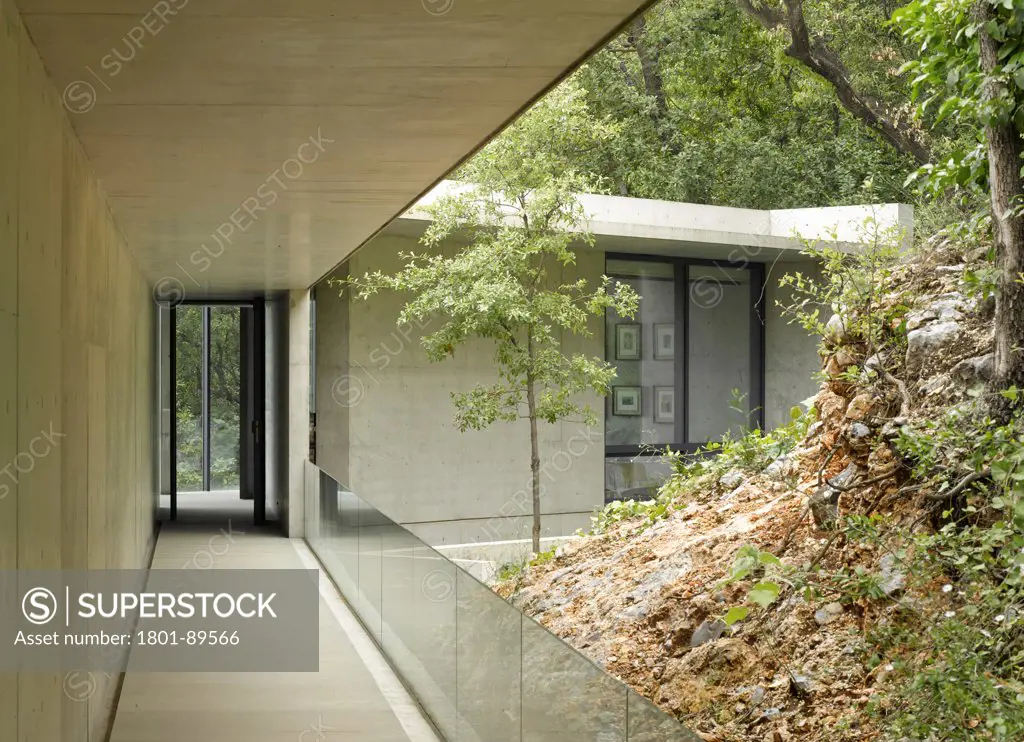 Casa Monterrey, Monterrey, Mexico. Architect: Tadao Ando, 2013. Formal entrance corridor.