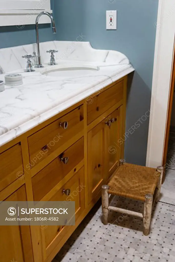Traditional Bathroom and Wicker Foot Stool