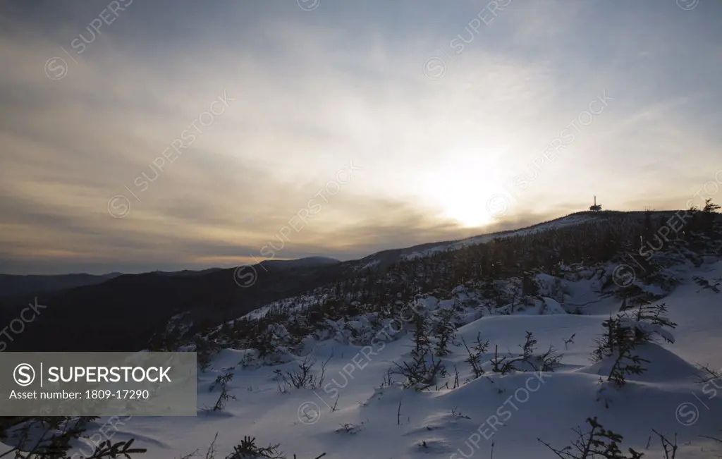 Franconia Notch State Park - Scenic views along Kinsman Ridge Trail in the White Mountains, New Hampshire USA. This trail leads to the summit of Cannon Mountain
