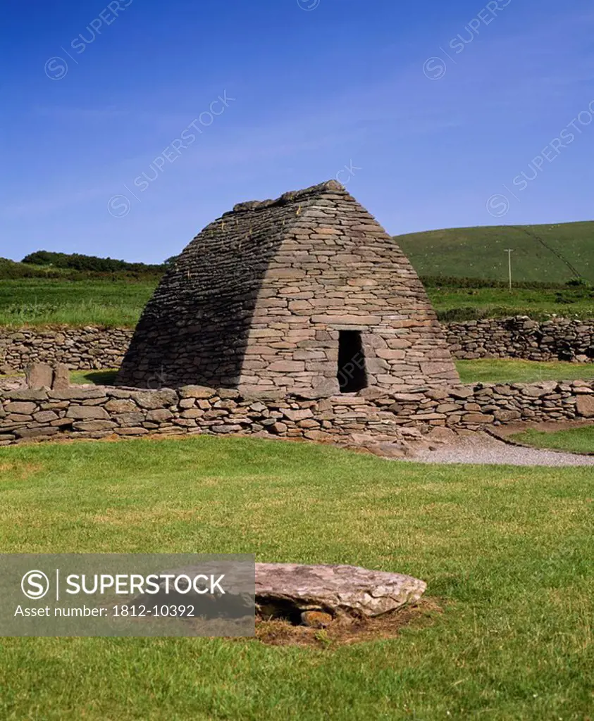 Celtic Archeology, Gallarus Oratory, Dingle Peninsula
