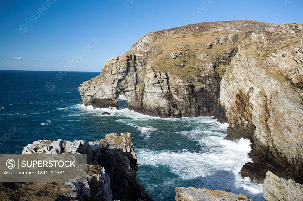Horn Head, Co Donegal, Ireland, Marble Arch and cliffs on the Atlantic Ocean