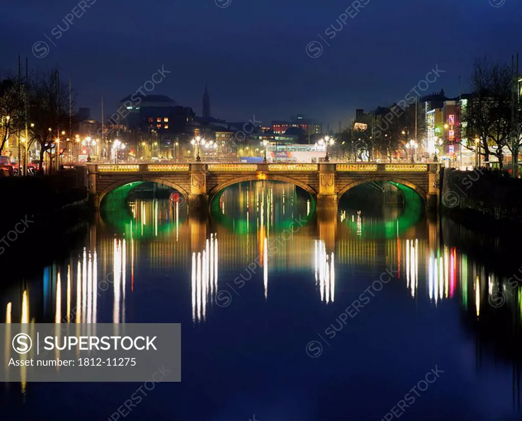River Liffey at night, O´Connell Street Bridge, Dublin, Ireland