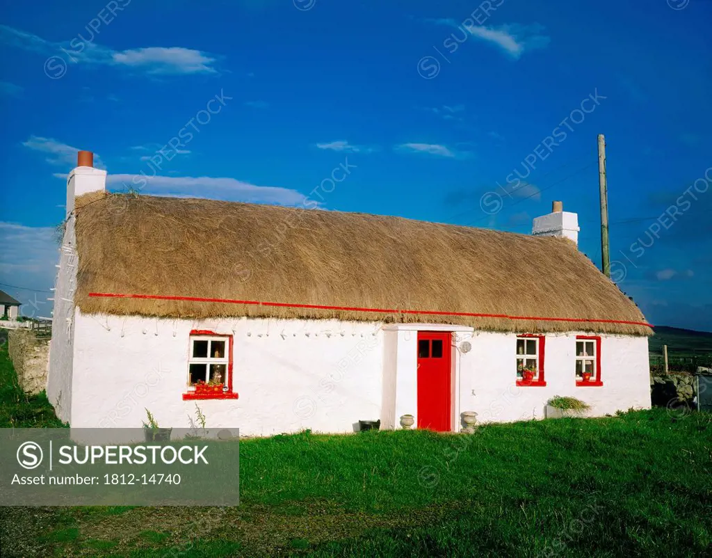 Thatched Cottage, Malin Head, Inishowen Peninsula, Co Donegal, Ireland