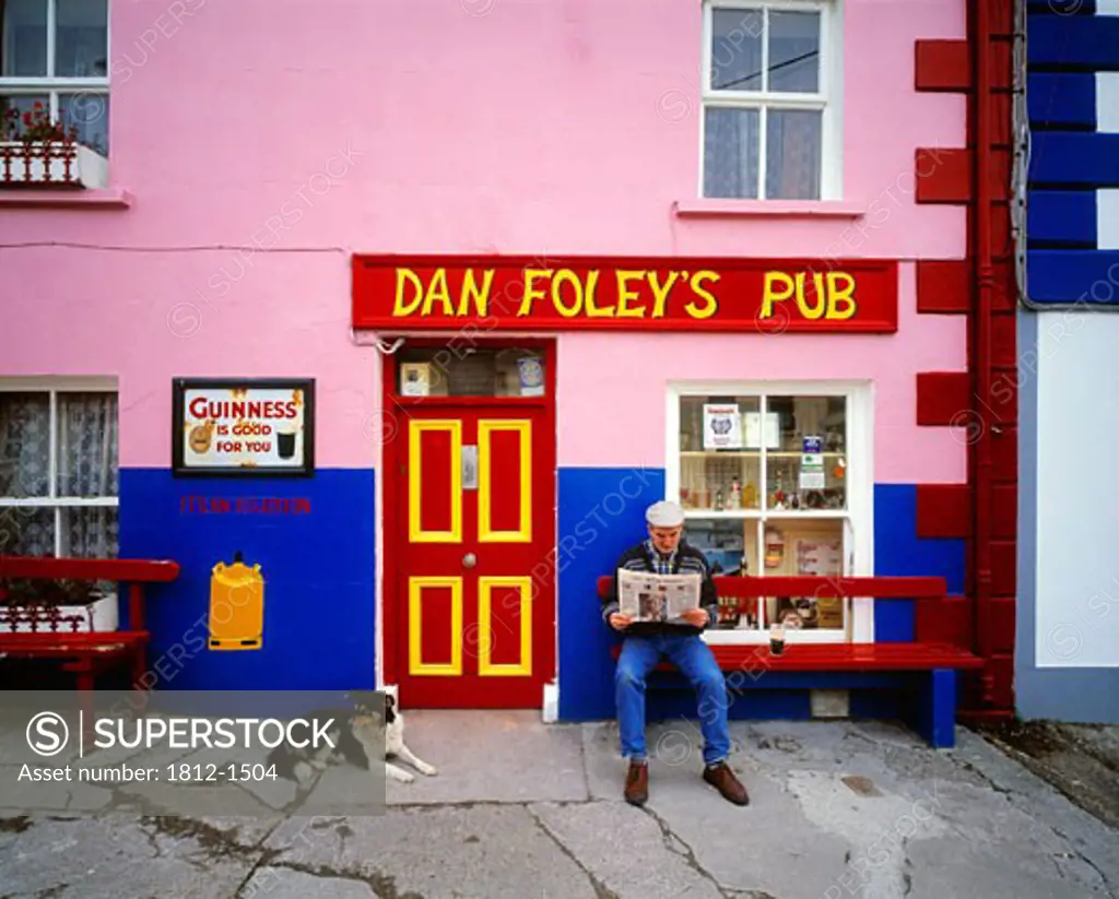 Dan Foley's Pub, Anascaul, Dingle Peninsula, Co Kerry, Ireland