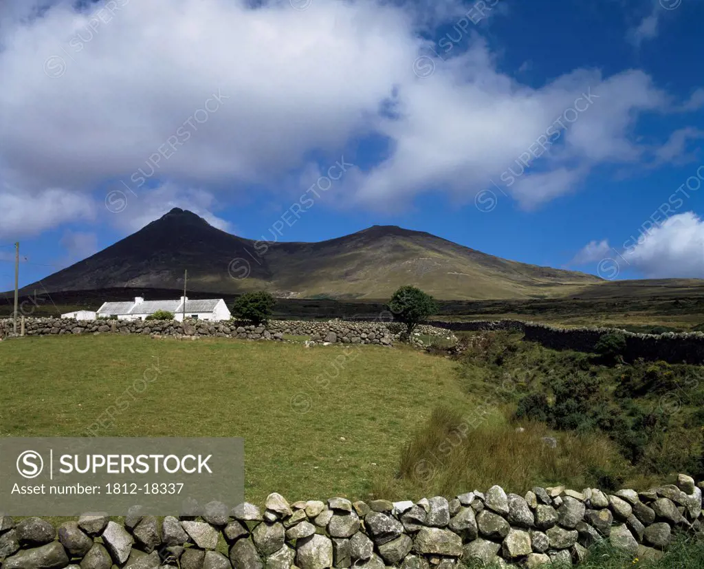 Mourne Mountains,Co Down,Northern Ireland;View Of Cottages And Hills