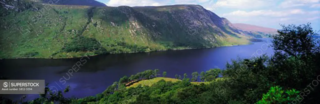 Co Donegal, Glenveagh National Park, Lough Beagh, Keamnacally Cliffs and Forest
