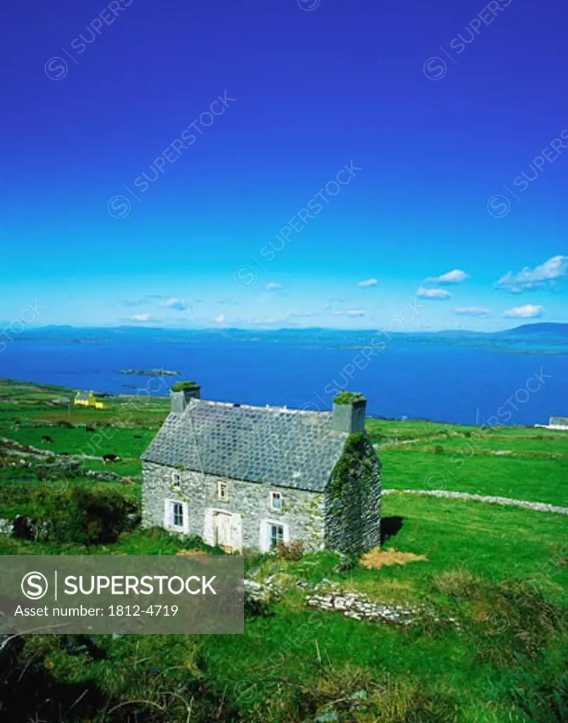 Irish Stone Cottage, Cape Clear Island Overlooking Roaring Water Bay