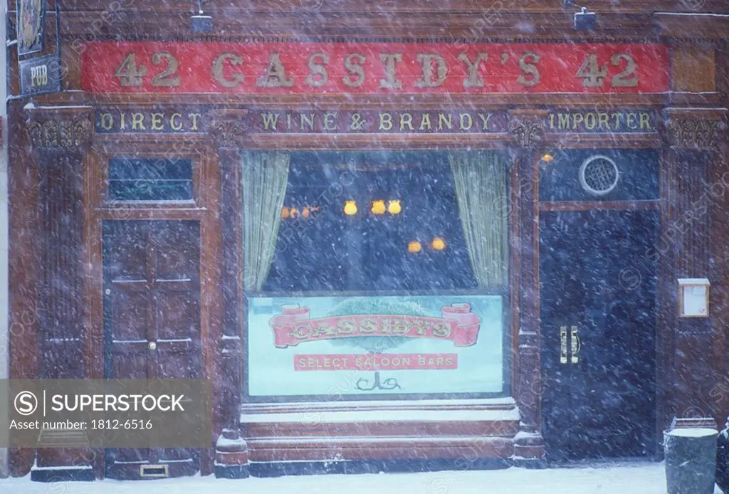 Cassidy´s Pub, Dublin, Co Dublin, Ireland, Pub during a snowstorm