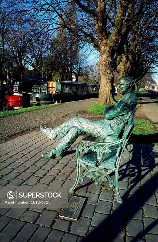 Grand Canal, Dublin, Ireland, Sculpture of Patrick Kavanagh