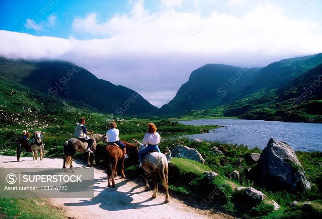 Pony Trekking, Gap of Dunloe, Killarney, Co Kerry, Ireland