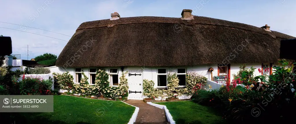 Dunmore East, Co Waterford, Ireland, Traditional cottage