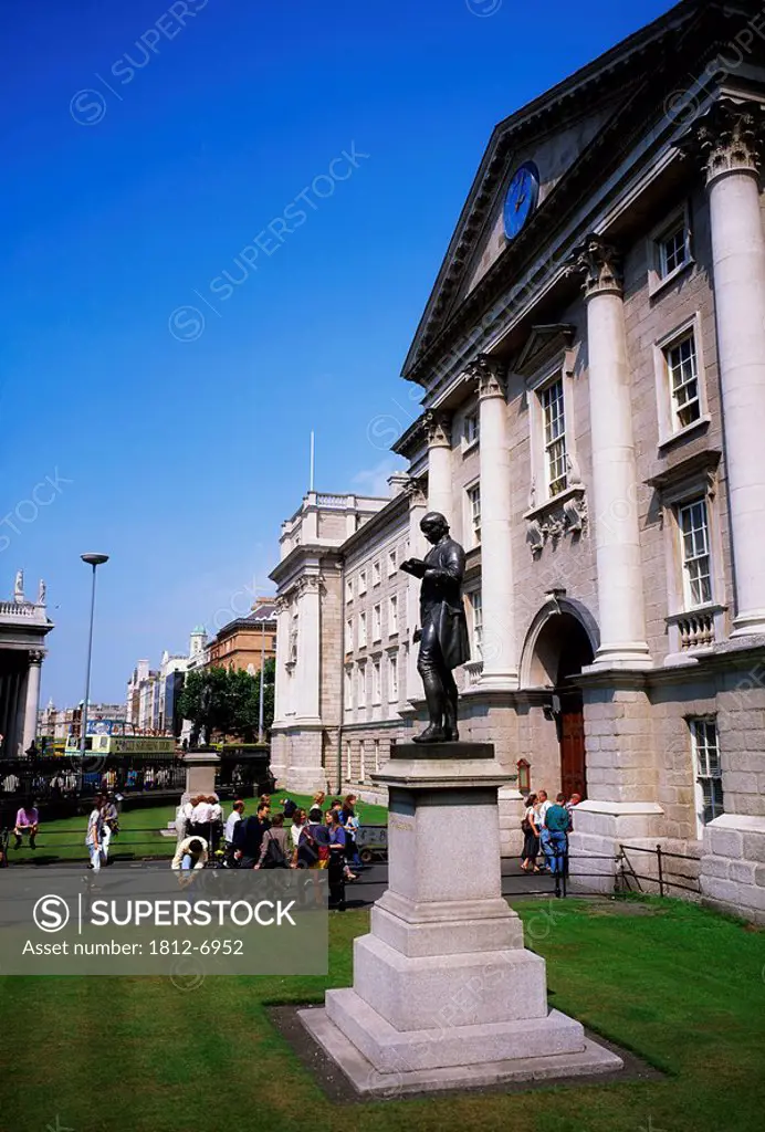 Trinity College, Co Dublin, Ireland, Front entrance