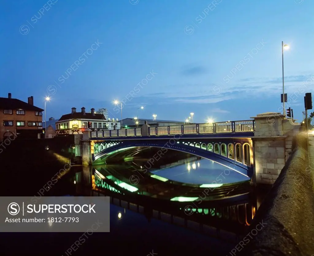 River Liffey, Dublin, Ireland, Bridge over river at night