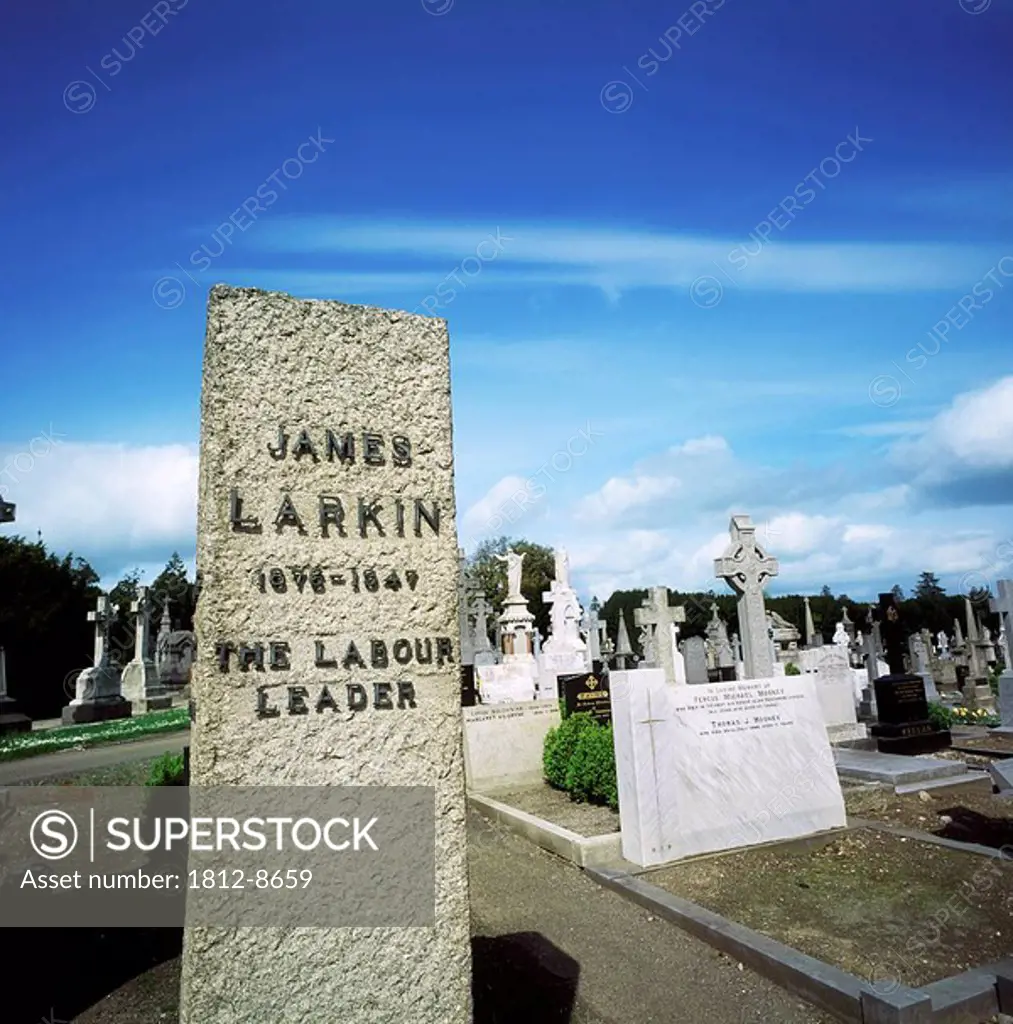 Headstone of James Larkin, Glasnevin Cemetery, Dublin, Co Dublin, Ireland, Irish trade union leader and founder of the Irish Transport & General Worke...