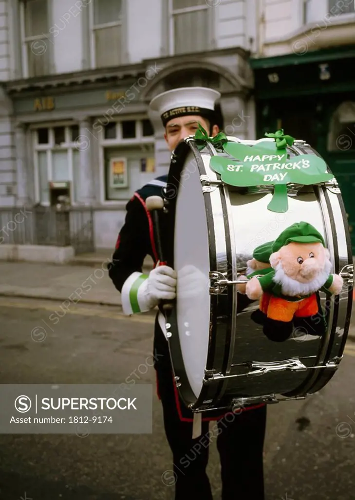 Dublin, Co Dublin, Ireland, Drummer in a St Patrick´s Day Parade