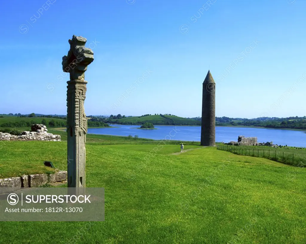 Co Fermanagh, Lower Lough Erne, Devenish Island, 12c Round Tower, Augustinian Abbey, Ireland