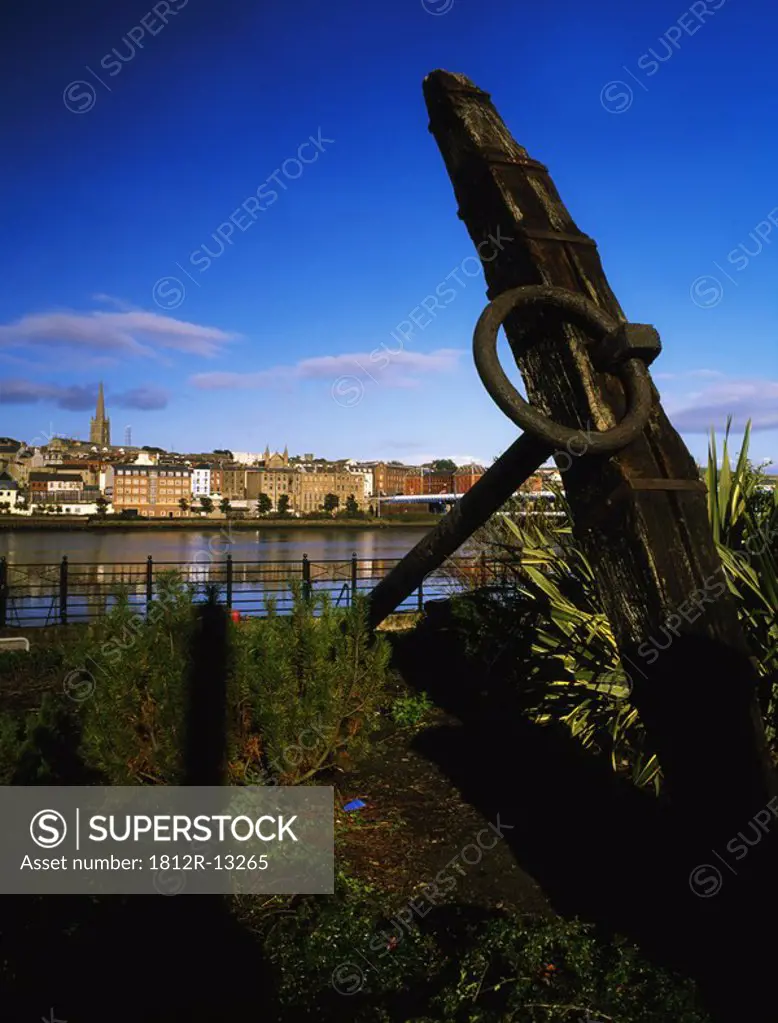 Derry City, Ship´s Anchor, River Foyle, From Dorman´s Wharf, Ireland