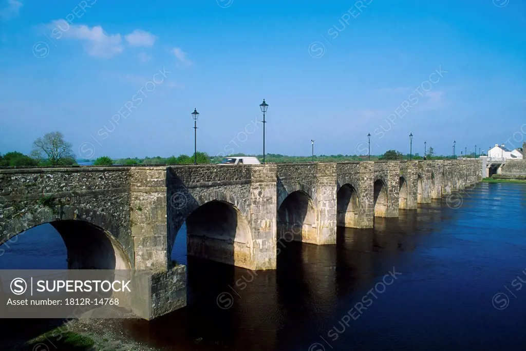 Ireland, Bridge