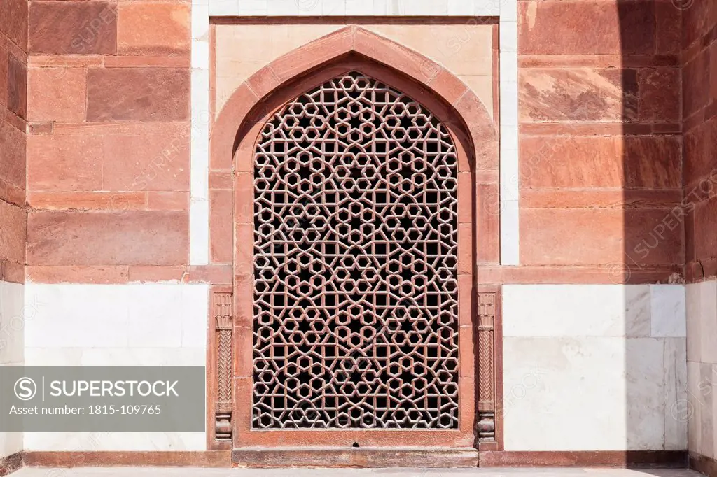 India, Delhi, Close up of Humayuns Tomb window