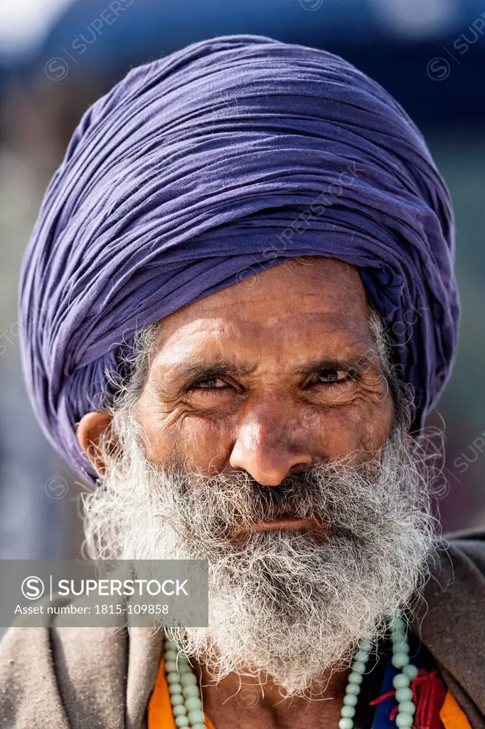 India, Delhi, Portrait of sikh guard