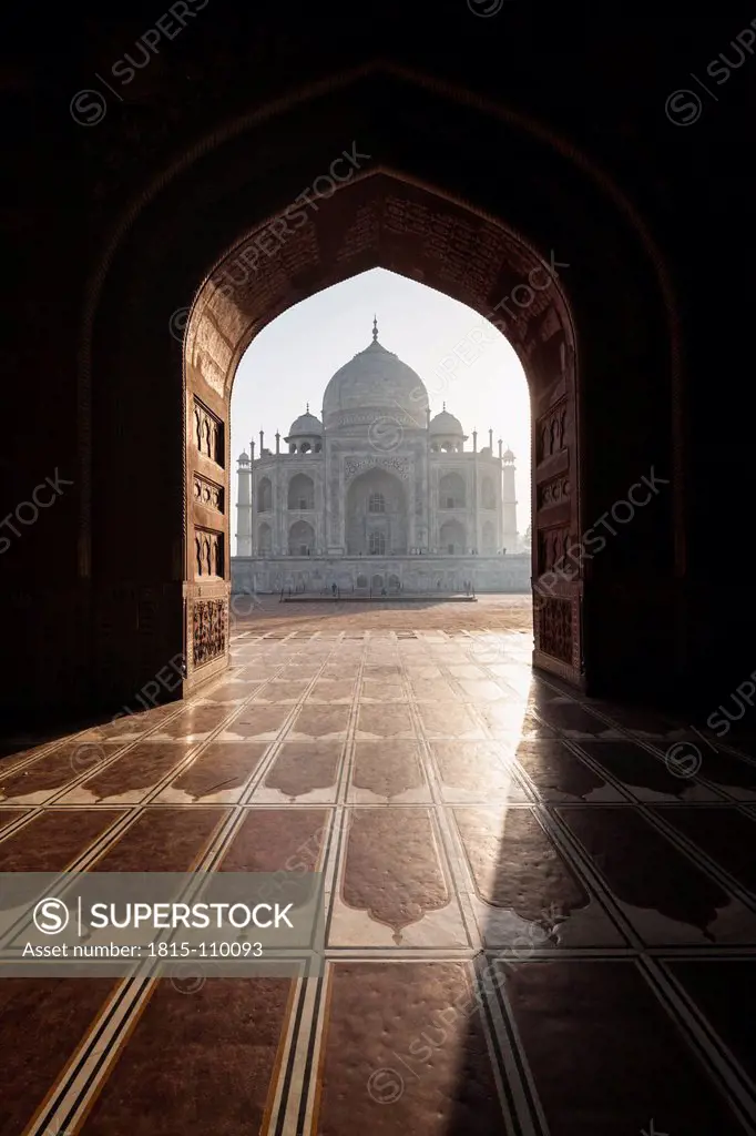 India, Uttar Pradesh, Agra, View of Taj Mahal
