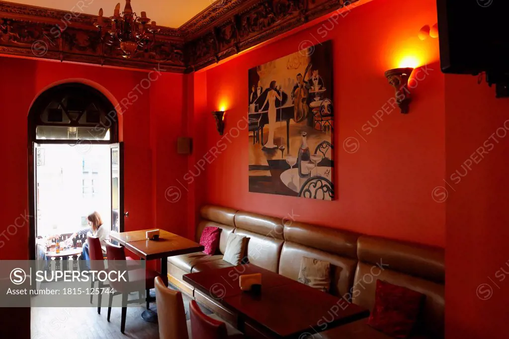 Turkey, Istanbul, Neoclassical cafe at Istiklal Caddesi road