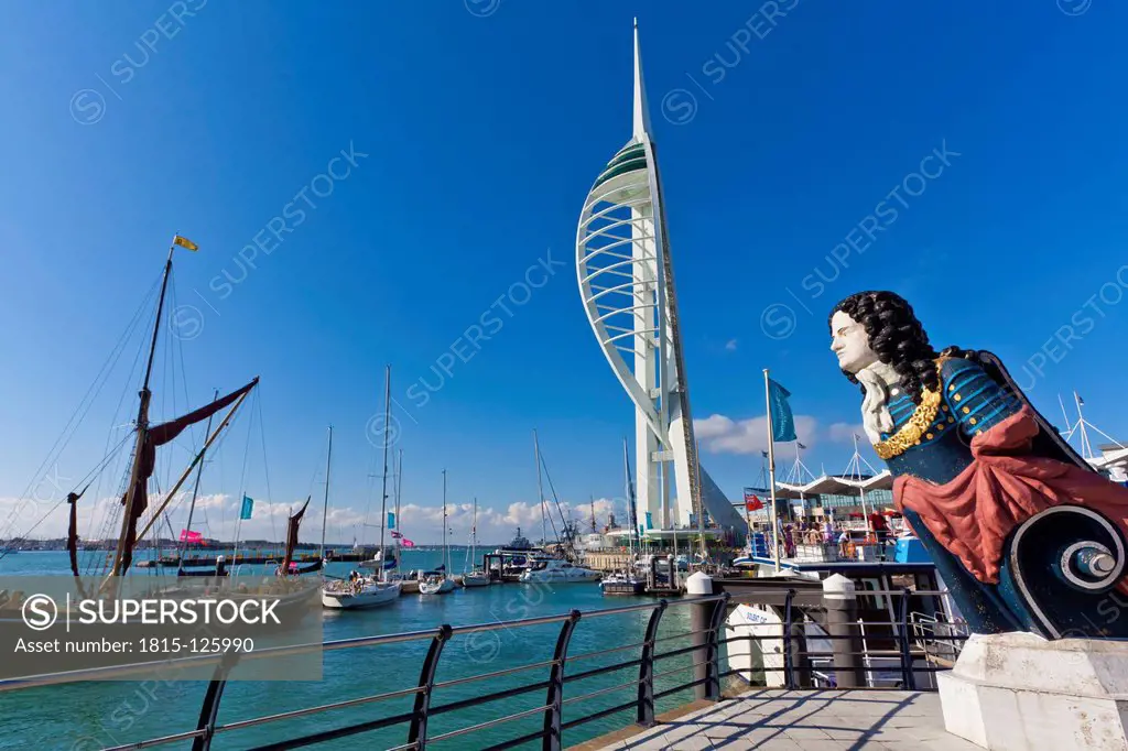 England, Hampshire, Portsmouth, View of Spinnaker Tower with Admiral Nelson at Gunwharf Quays
