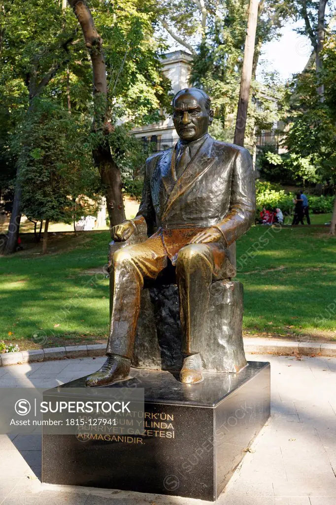 Turkey, Istanbul, Statue of Mustafa Kemal Ataturk at Gulhane Park
