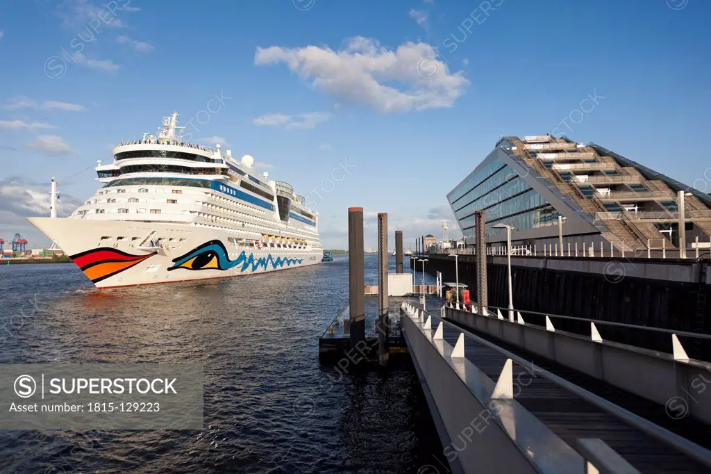 Germany, Hamburg, View of Cruise ship at river Elbe
