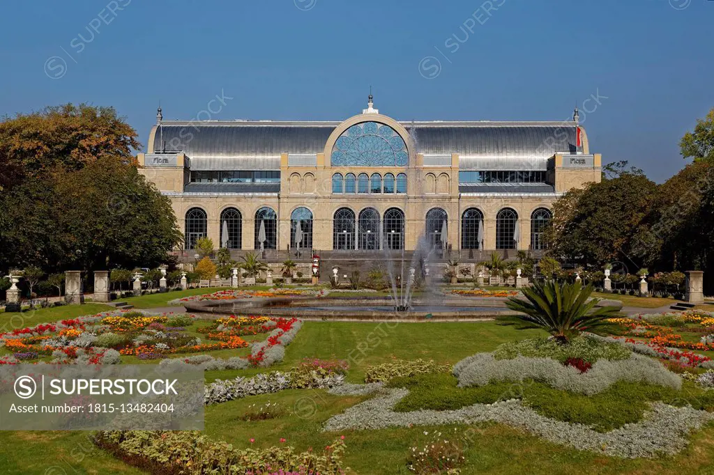 Germany, Cologne, view to festival hall 'Flora' at botanical garden