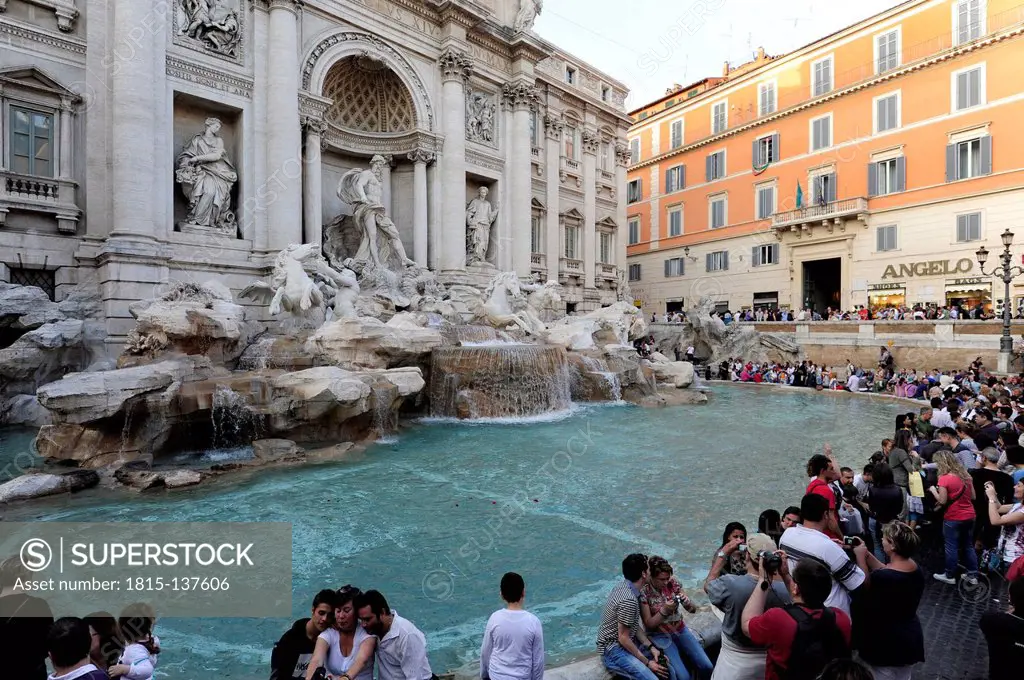 Italy, Rome, Trevi Fountain, Tourist at Trevi Fountain