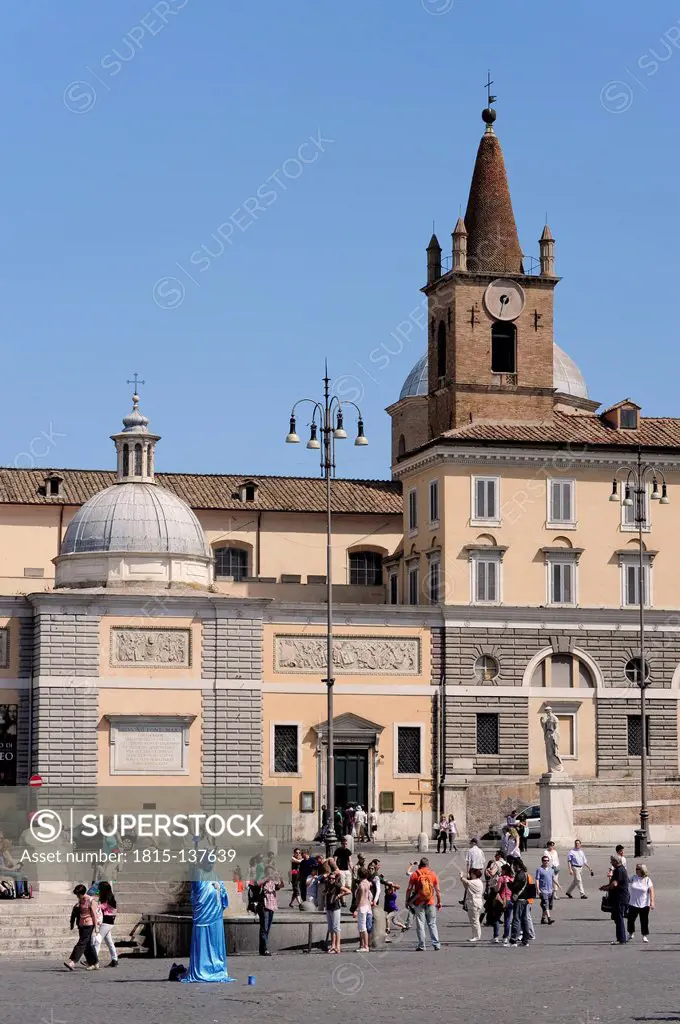 Italy, Rome, Piazza del Popolo, Church of Santa Maria del Popolo