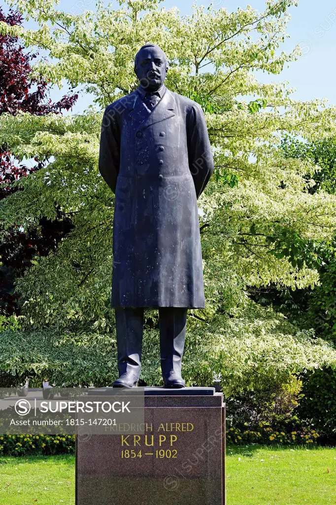 Germany, North Rhine Westphalia, Essen, Villa Huegel, statue of Friedrich Alfred Krupp