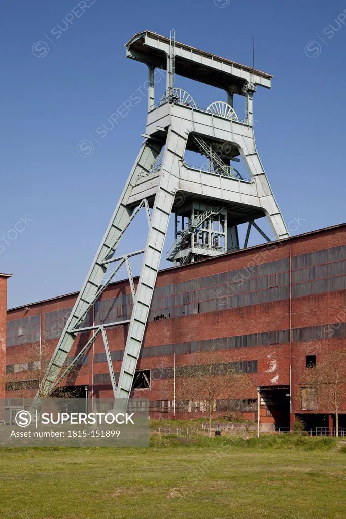 Germany, North Rhine Westphalia, Ruhr area, Herten, Hoheward tip, abandoned colliery Ewald with shaft tower