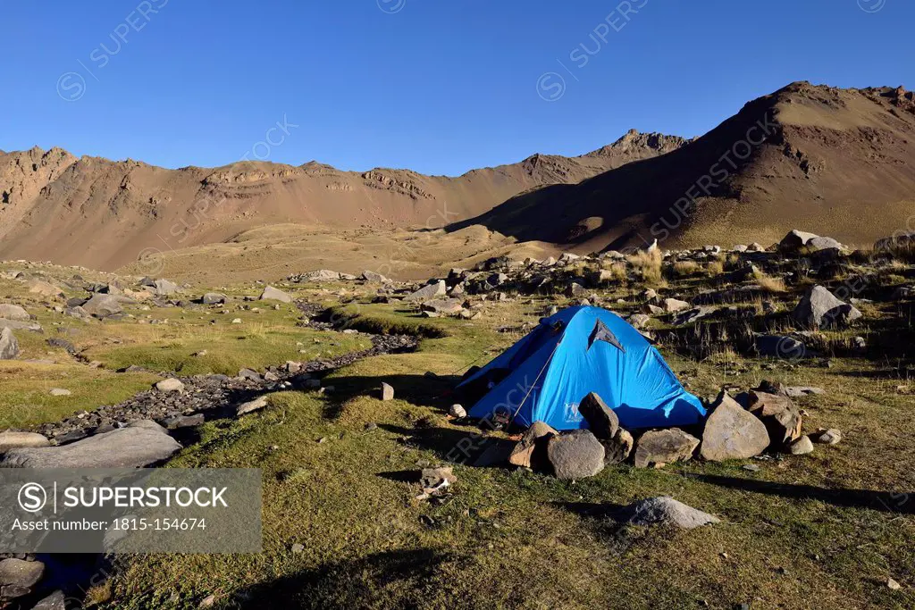 Iran, Mazandaran, tent camp on Hezar Som plateau, Alam Kuh area Takht-e Suleyman Massif, Alborz Mountains