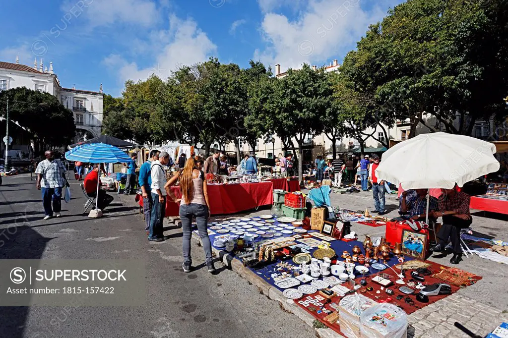 Portugal, Lisbon, Alfama, flae market