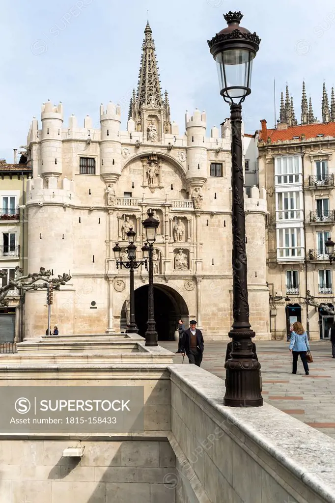 Spain, Burgos, Arco de Santa Maria