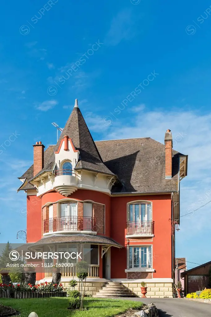France, Departement Saone-et-Loire, Digoin, residential house