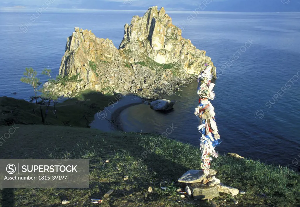 Lake Baikal, hloy flags, Olchon, Sibiria