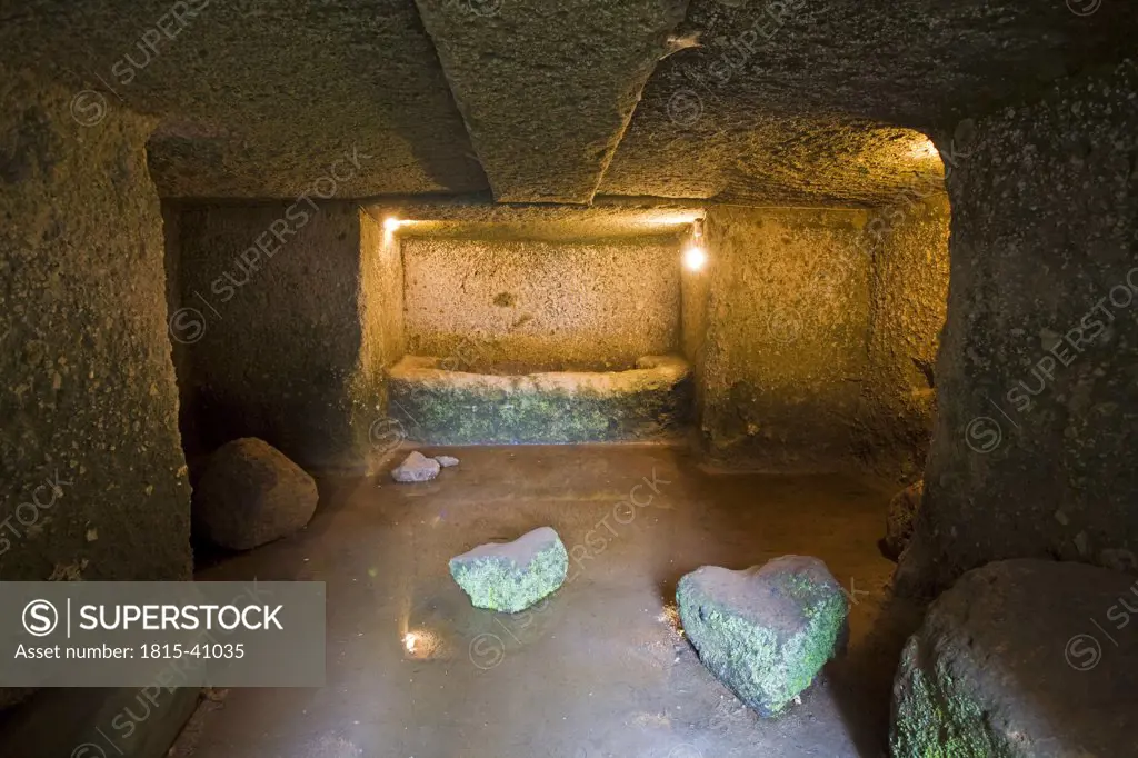 Italy, Tuscany, Etruscan burial chamber
