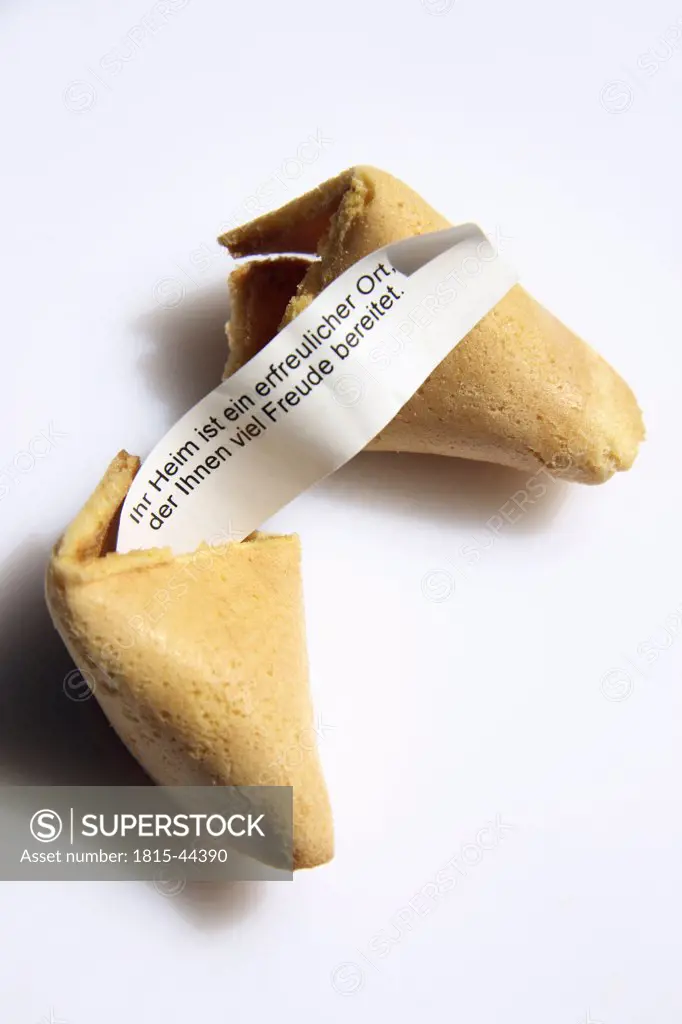 Fortune cookie, close-up