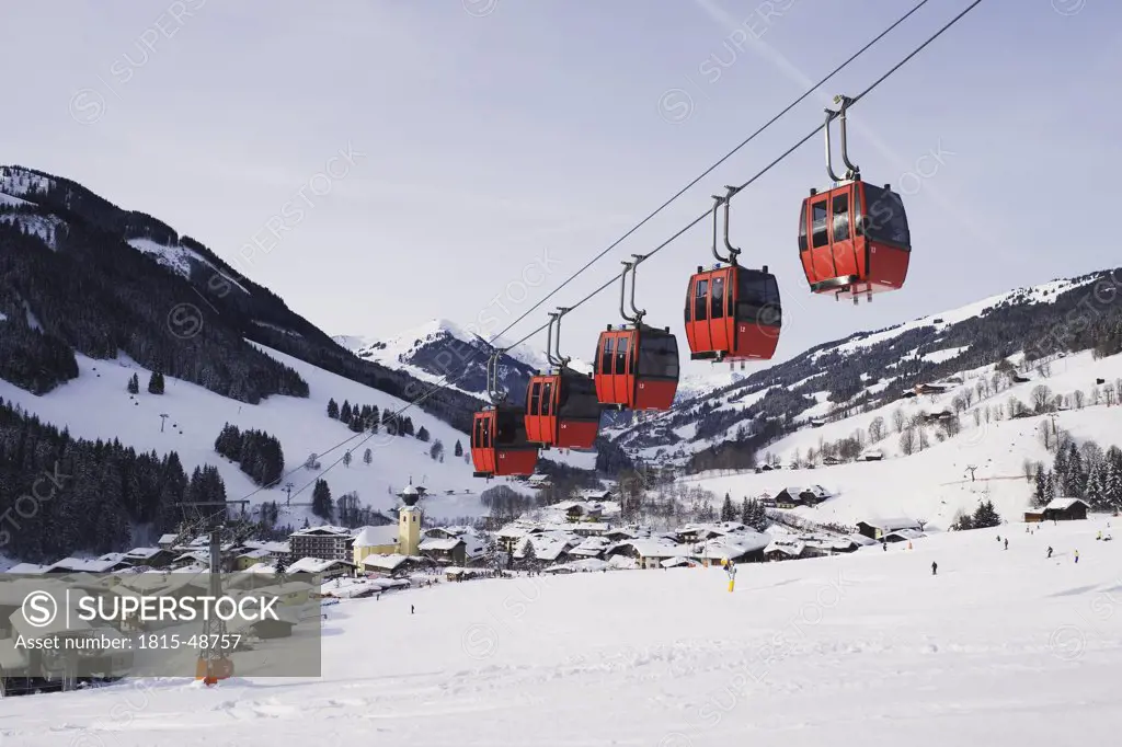 Austria, Salzburger Land, Saalbach, Ski lift