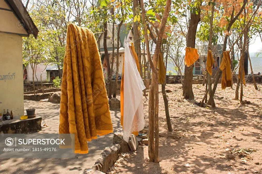 Thailand, Nakhon Ratchasima, Monk colony, clothes on clothesline