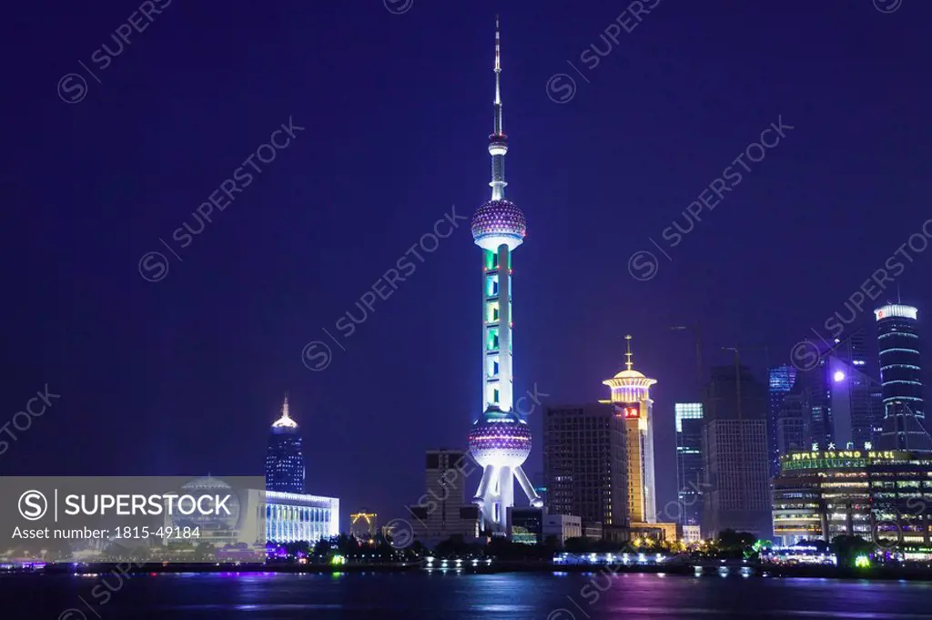 China, Shanghai, Pudong, Oriental Pearl TV Tower, at night