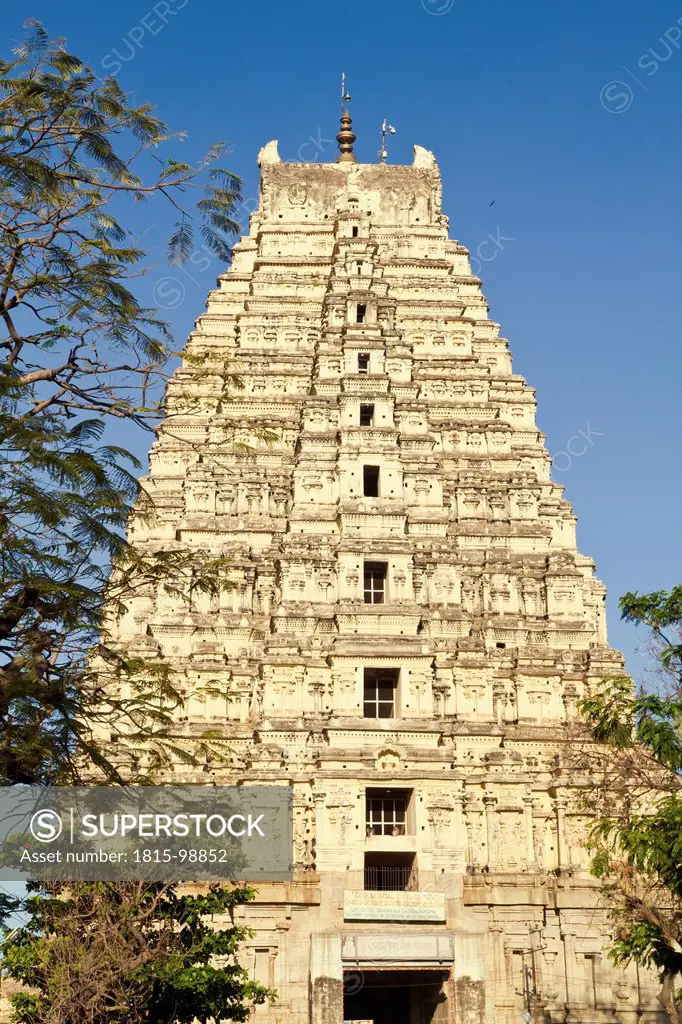 India, Karnataka, Hampi, View of Virupaksha Temple